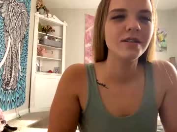 girl Free Live Sex Cams with olivebby02