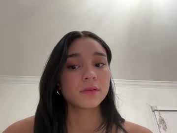 girl Free Live Sex Cams with adriannarodriguez
