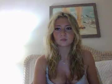 girl Free Live Sex Cams with oliviamaexo