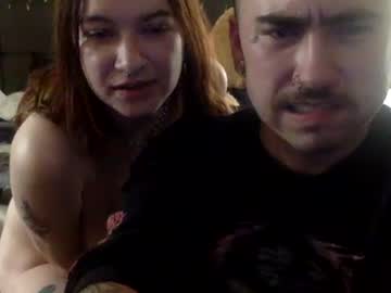 couple Free Live Sex Cams with growingnotashowing