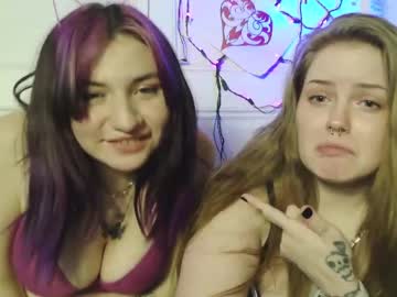 couple Free Live Sex Cams with bellabutterflyy