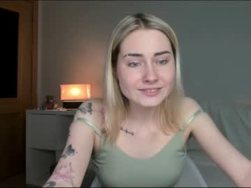 girl Free Live Sex Cams with runaway_bridee
