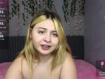 girl Free Live Sex Cams with shy_blondiee