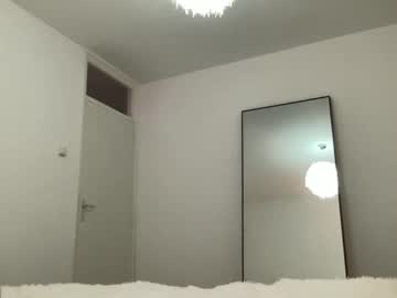 girl Free Live Sex Cams with seraveraxo