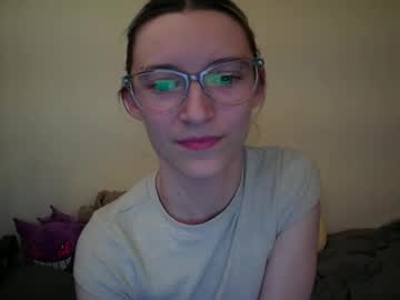 girl Free Live Sex Cams with anyalatelyy