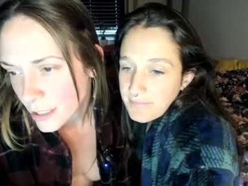couple Free Live Sex Cams with sillygirlsxx