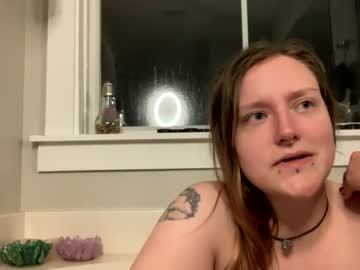 girl Free Live Sex Cams with petitecurvyalt